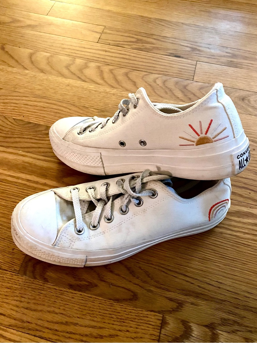Womens Converse Lift Sunshine
Shoes 8.5 Sun and Rainbow Accents